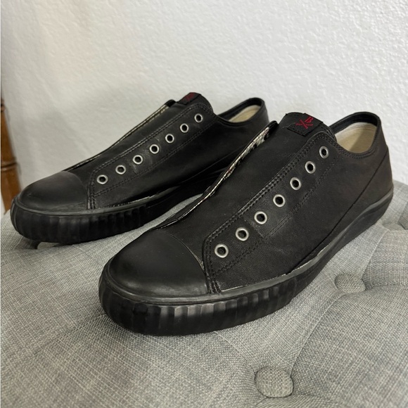 John Varvatos Bootleg Men's Leather Laceless Low Top Sneaker Shoe Black